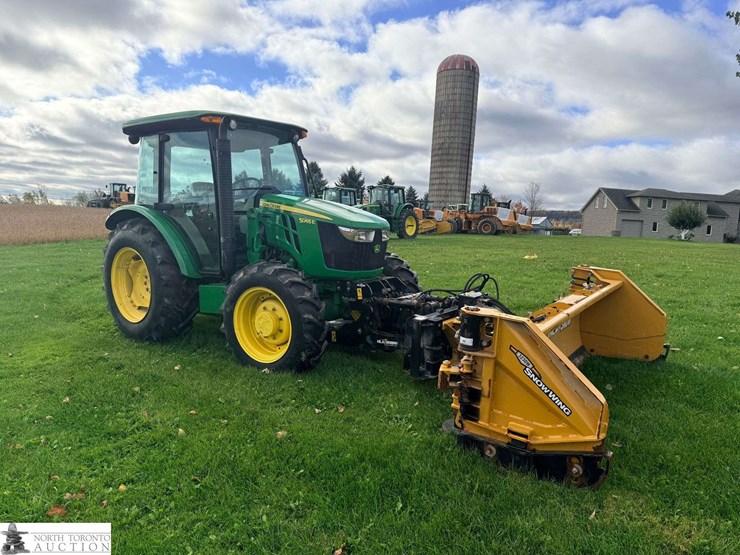 2024-john-deere-5065e-image-5