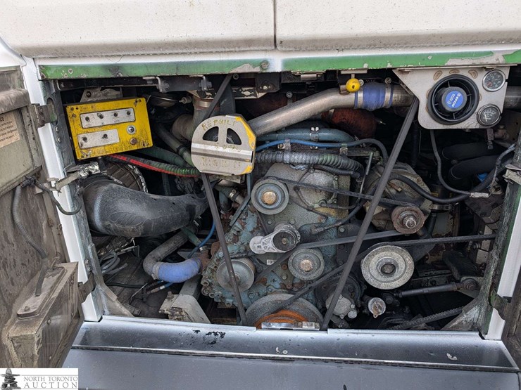 non-operable-2011-motor-coach-industries-d4500-t/a-55-passenger-bus-image-8