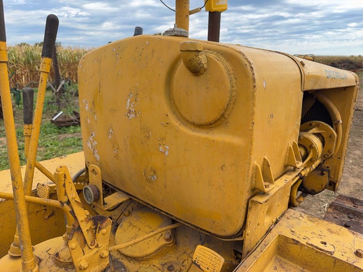 caterpillar-twenty-eight-image-26
