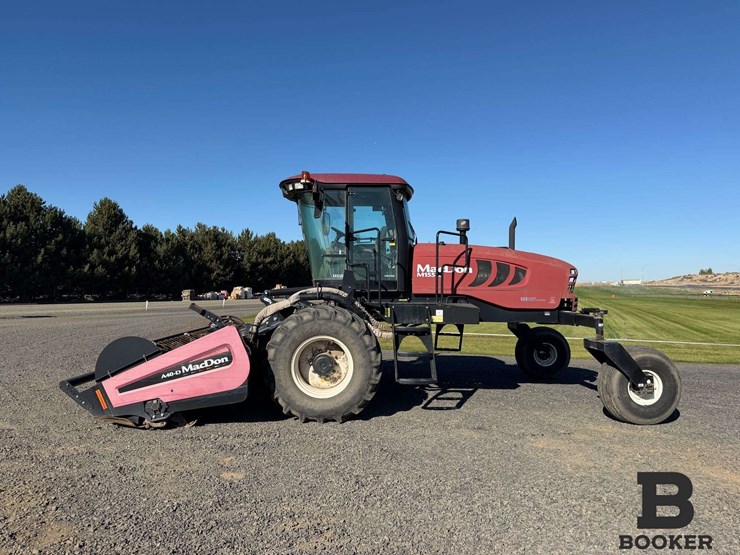 2016-macdon-m155e4-windrower-image-6