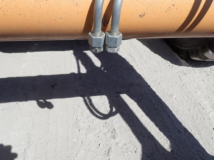 2019-case-570n-ep-skip-loader-image-10