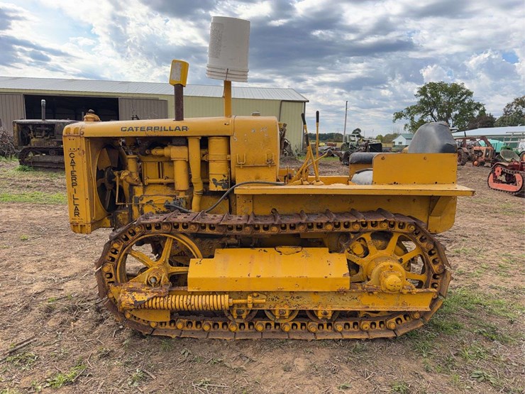 caterpillar-twenty-eight-image-6