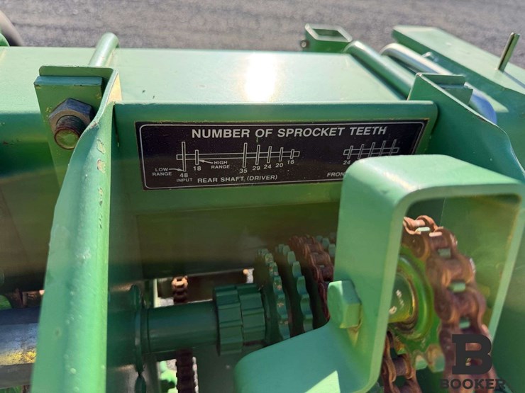 john-deere-1700-planter-image-33