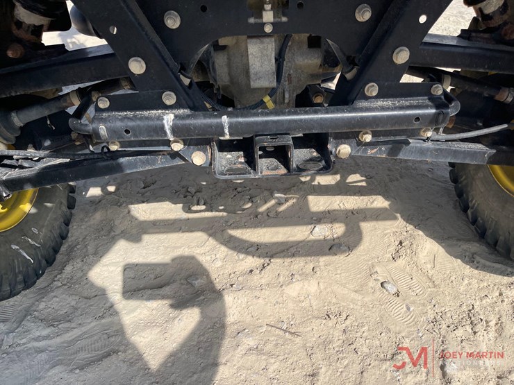 john-deere-gator-image-19