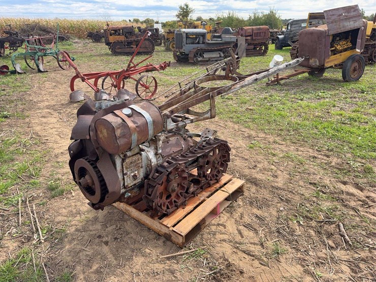 vaughan-flex-tred-garden-tractor-image-4