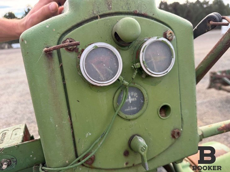 1956-john-deere-50-tractor---non-running-image-26