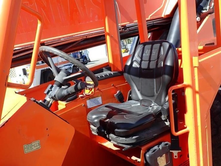 2018-jlg-10054t4f-telescopic-reachlift-image-17