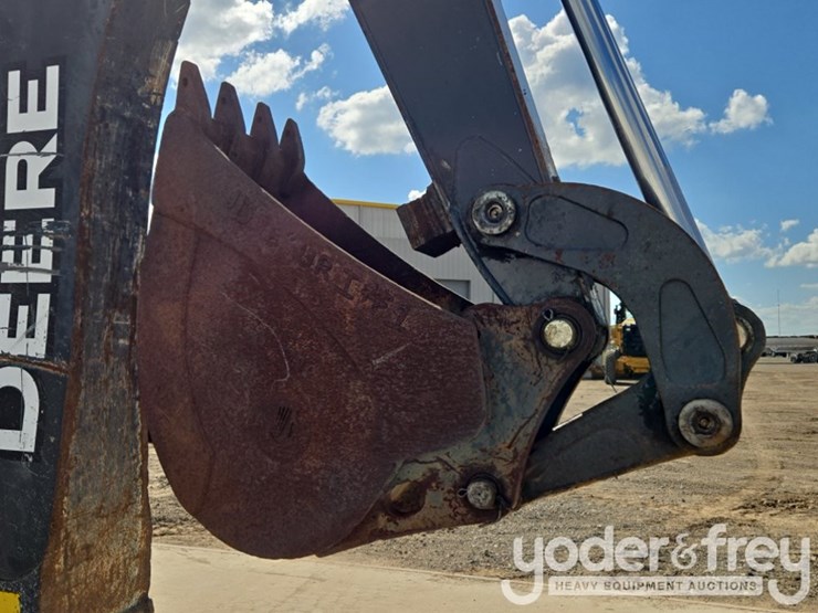 2015-deere-310sk-image-16