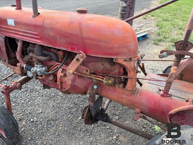 international-harvester-farmall-cub-tractor---non-running-image-20
