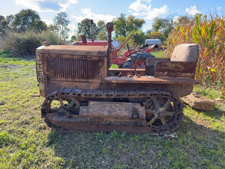 caterpillar-ten-image-6