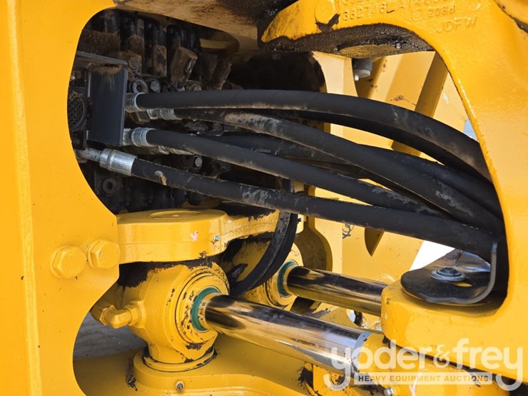 2022-deere-310sl-image-28
