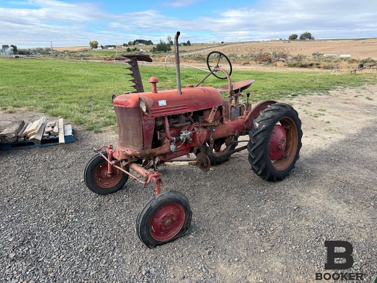 international-harvester-farmall-cub-tractor---non-running-image-1
