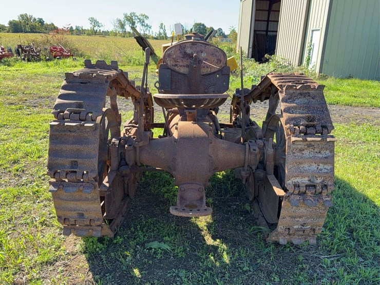 fordson-trackson-f-image-4