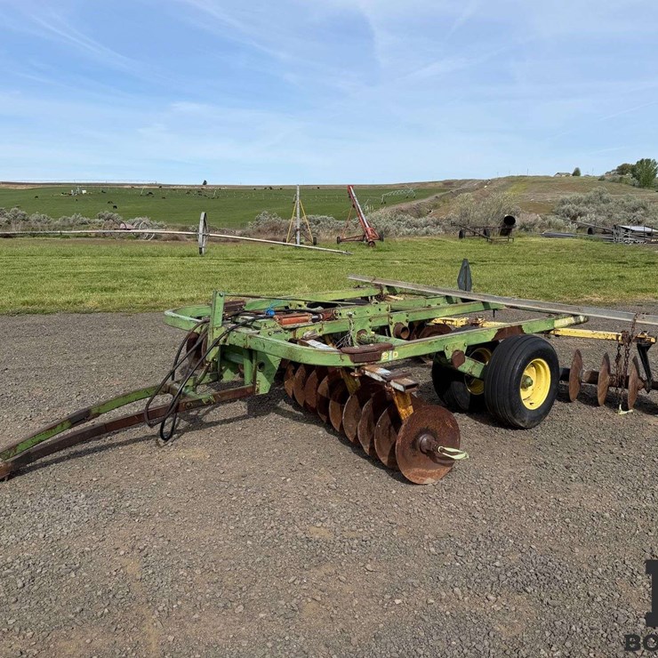 John Deere TO210 Twin Offset Disc
