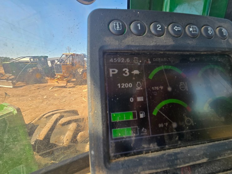 2019-john-deere-6-image-49