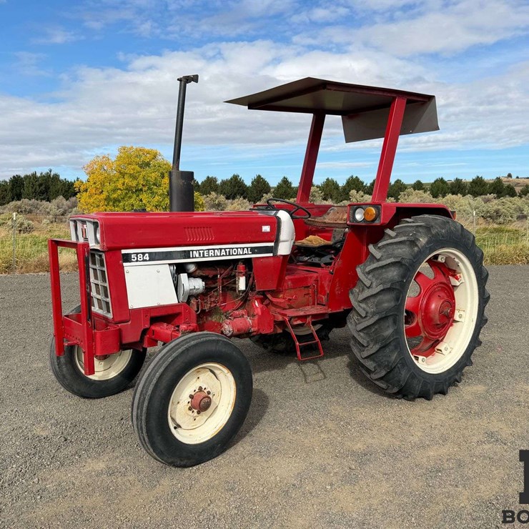 International 584 Tractor