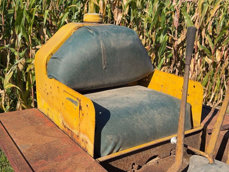 caterpillar-d2-image-21