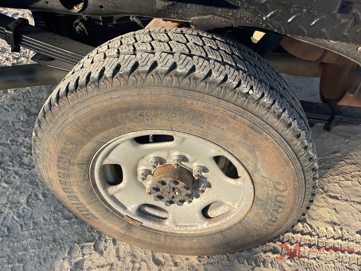 2014-chevrolet-2500-image-10