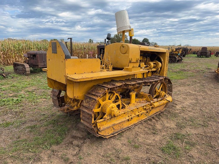 caterpillar-twenty-eight-image-3