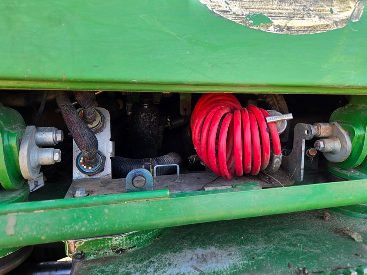 2020-john-deere-2020-image-118