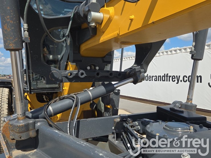 2020-deere-770gp-image-27