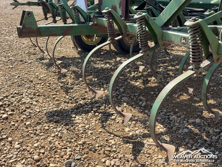 john-deere-60-image-7