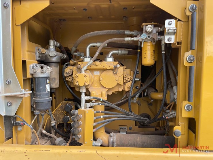 2013-caterpillar-320el-image-17