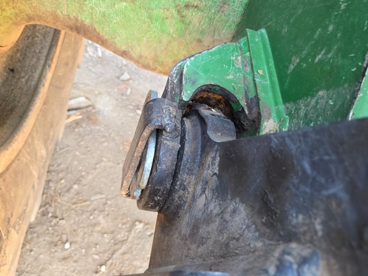 2020-john-deere-2020-image-100