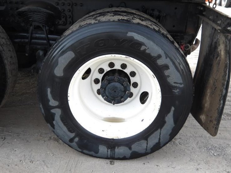 2019-freightliner-m2-dump-truck-image-5