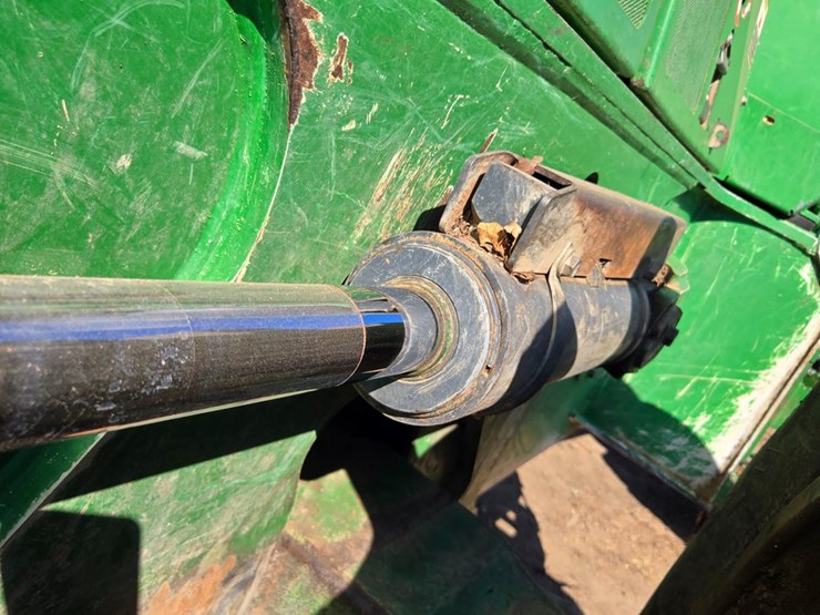 2020-john-deere-2020-image-105
