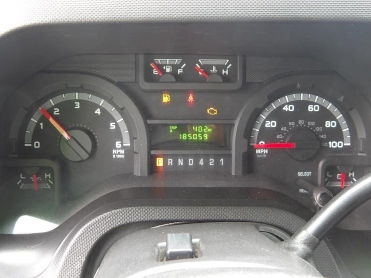 2016-ford-e450-image-21