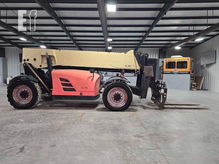 2014-jlg-g12-55a-image-6