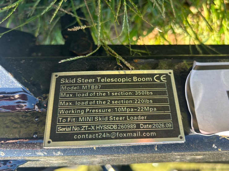 #192-•-mini-skid-steer-telescopic-boom-image-4