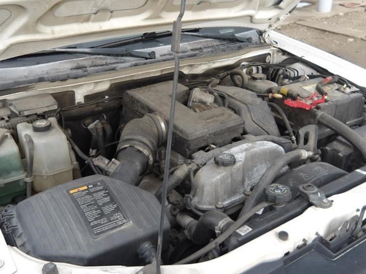 2011-chevrolet-colorado-image-9