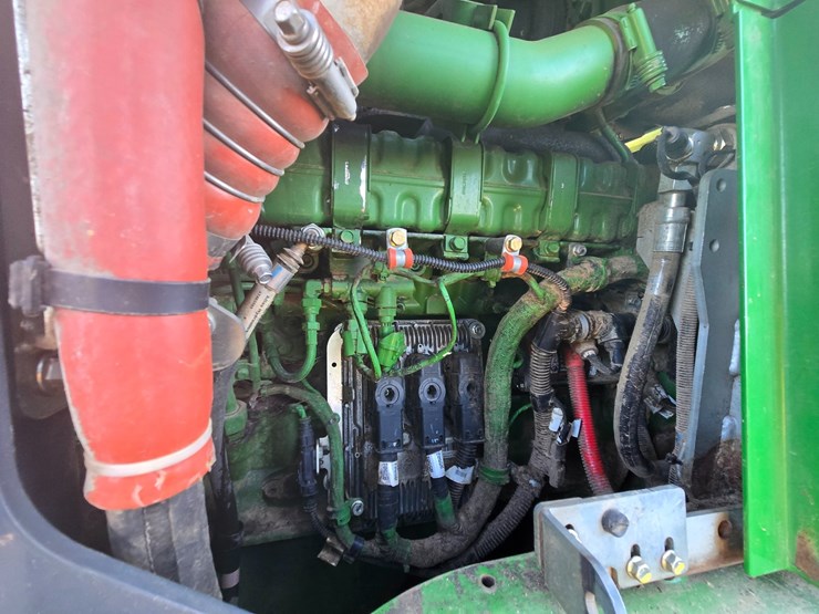 2019-john-deere-6-image-32