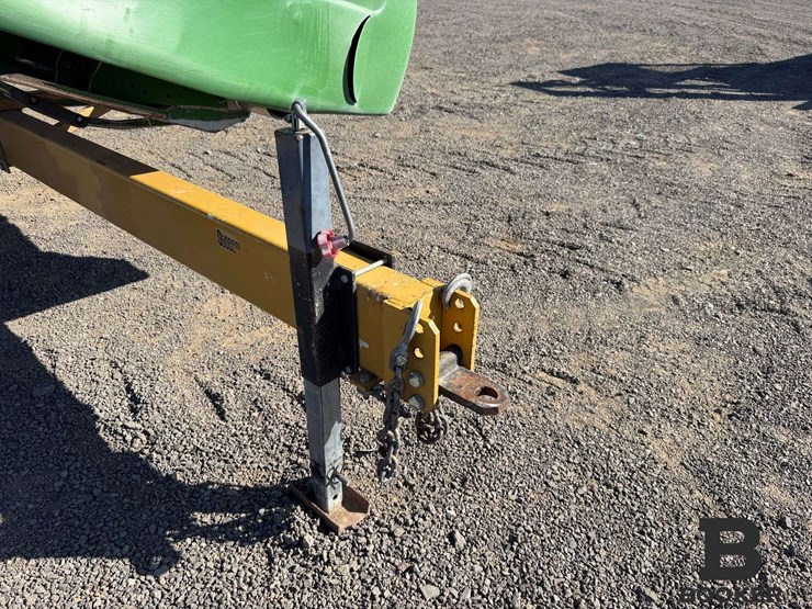 2011-john-deere-630r-platform-header-image-8