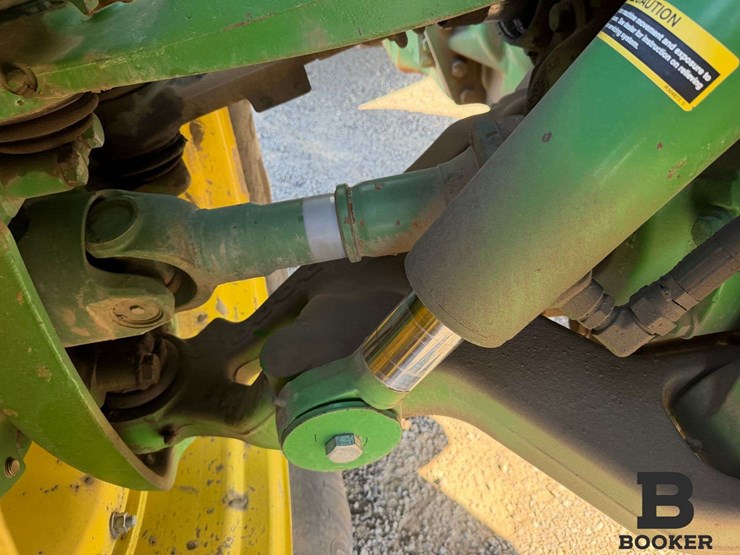 2011-john-deere-8360r-tractor-image-77