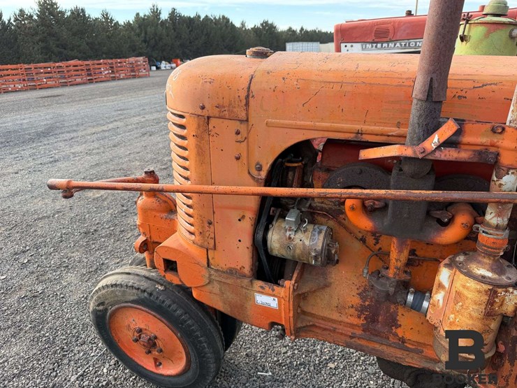 1948-case-model-sc-tractor-w/sickle-mower---non-running-image-23