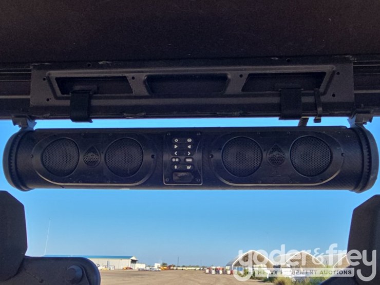 2019-polaris-ranger-image-40