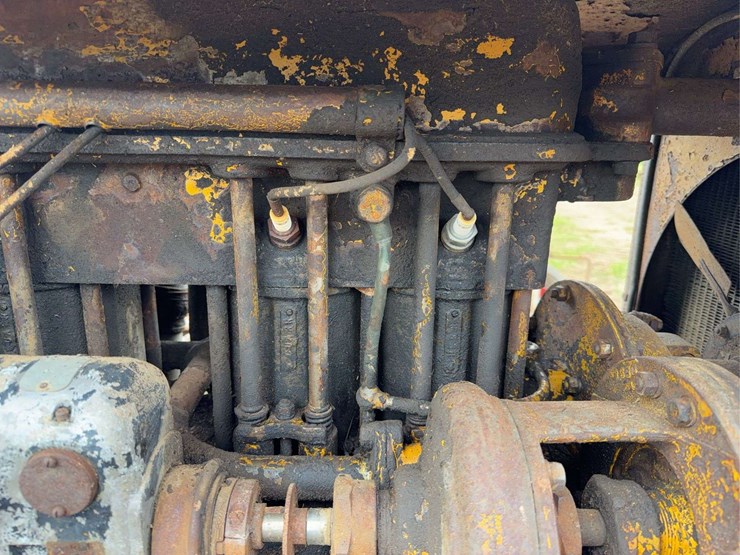 caterpillar-twenty-five-image-15