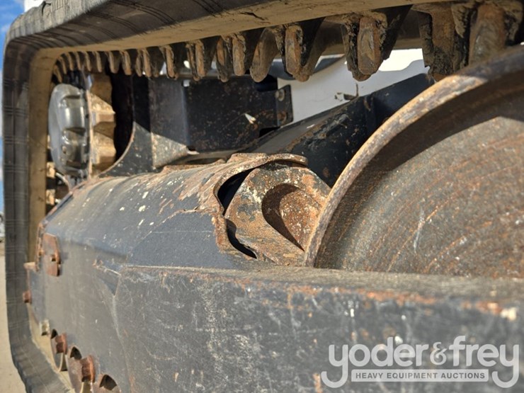 2021-bobcat-t66-image-15