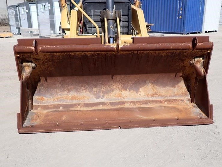 caterpillar-450e-image-7