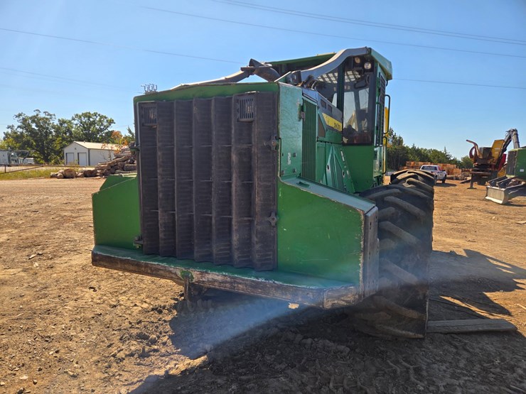 2019-john-deere-6-image-14