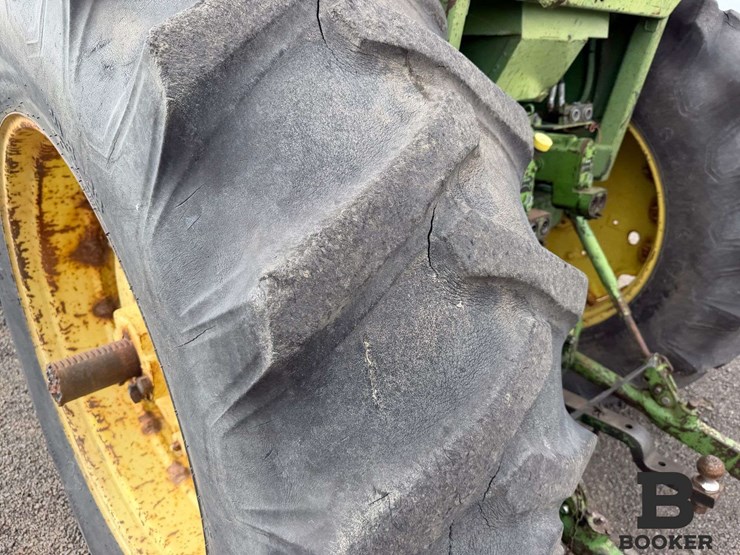 1976-john-deere-4230-tractor-image-32