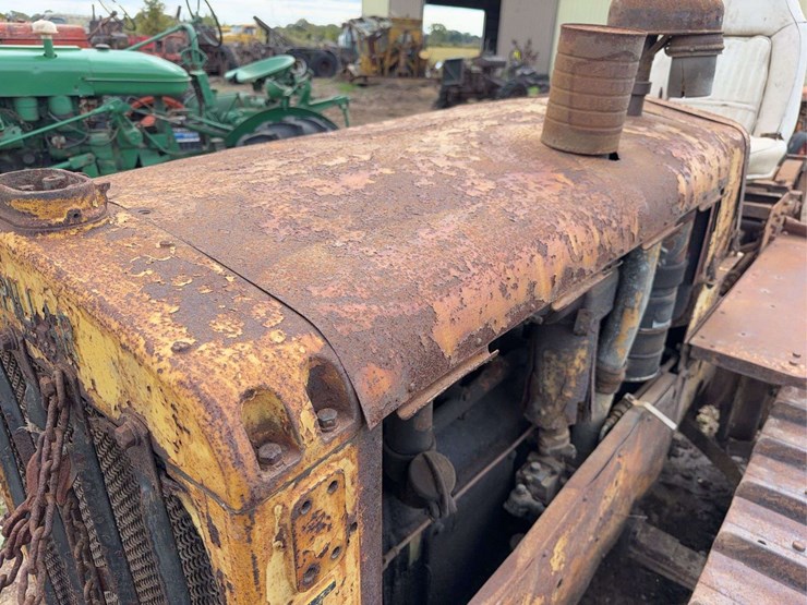 caterpillar-twenty-five-image-11