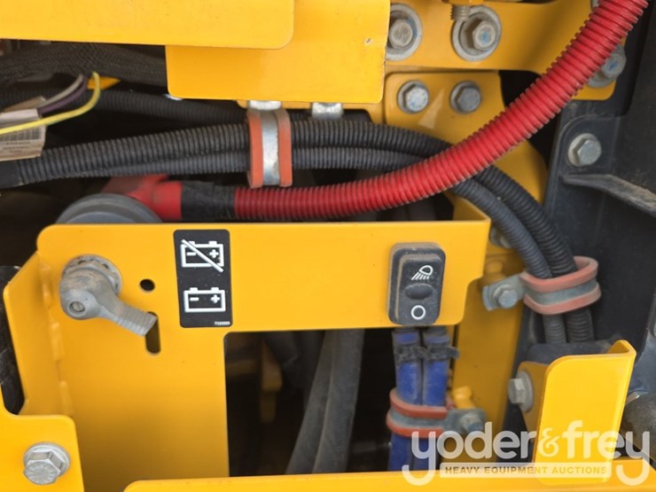 2020-deere-770gp-image-51