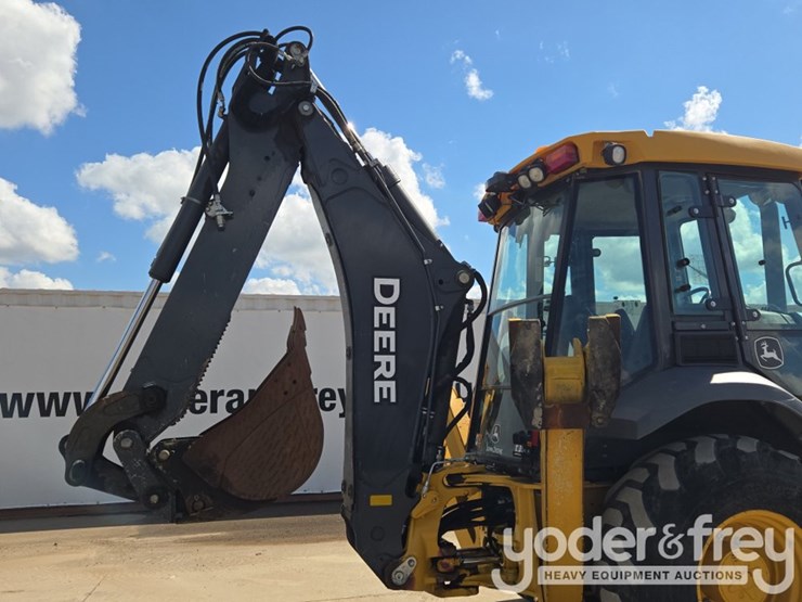 2022-deere-310sl-image-30