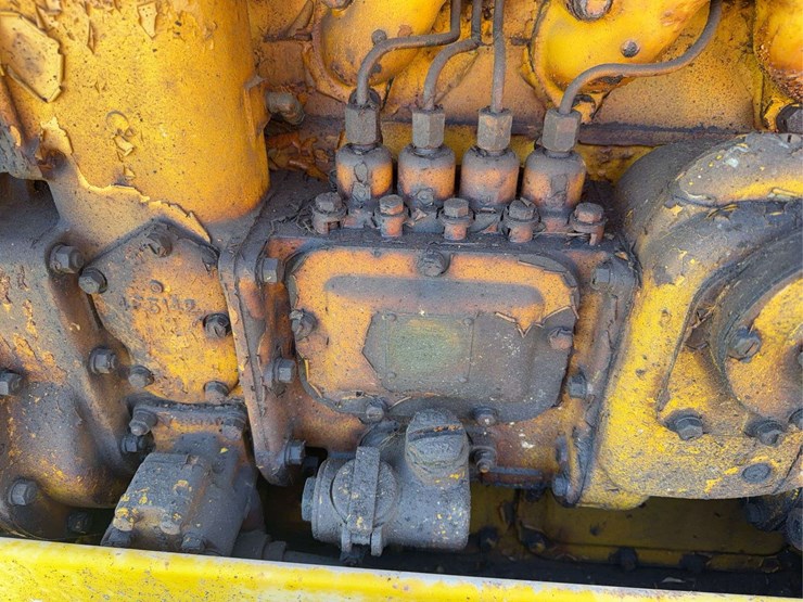 caterpillar-d2-image-48
