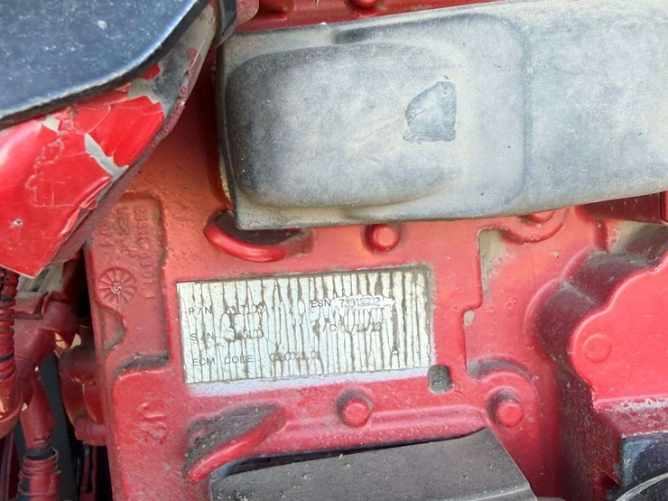 2016-macdon-m155e4-windrower-image-73