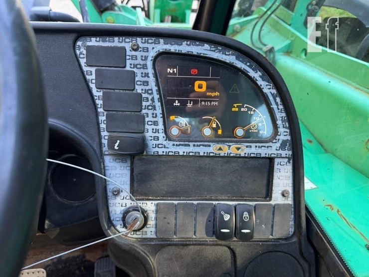 2016-jcb-510-56-image-17